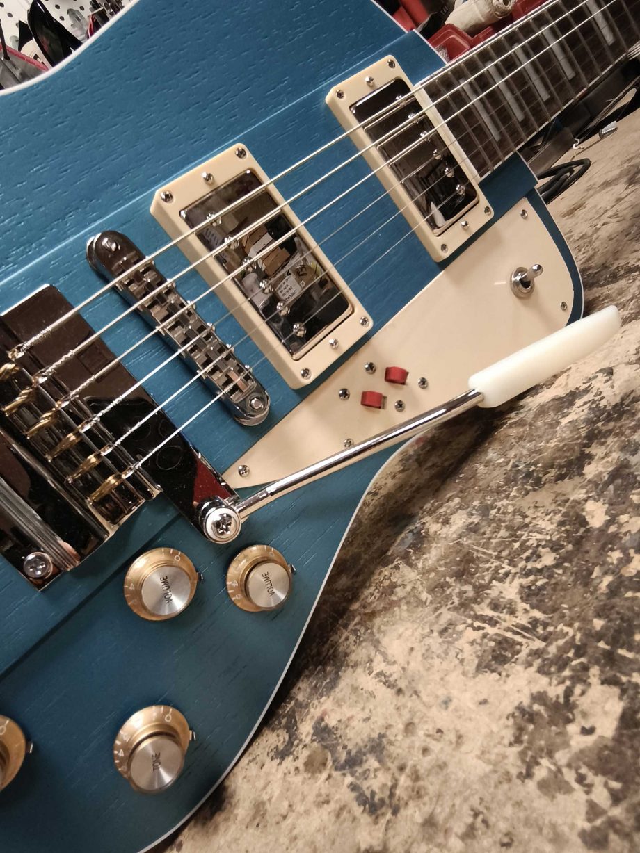 Roadrunner Superbird 252 Pelham Blue Satin - Roadrunner Guitars