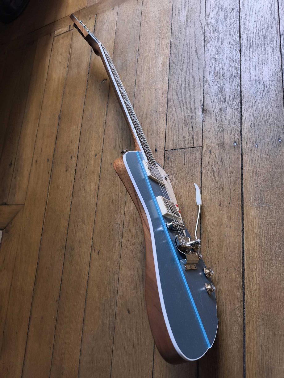 Roadrunner Superbird 252 Pelham Blue Satin - Roadrunner Guitars