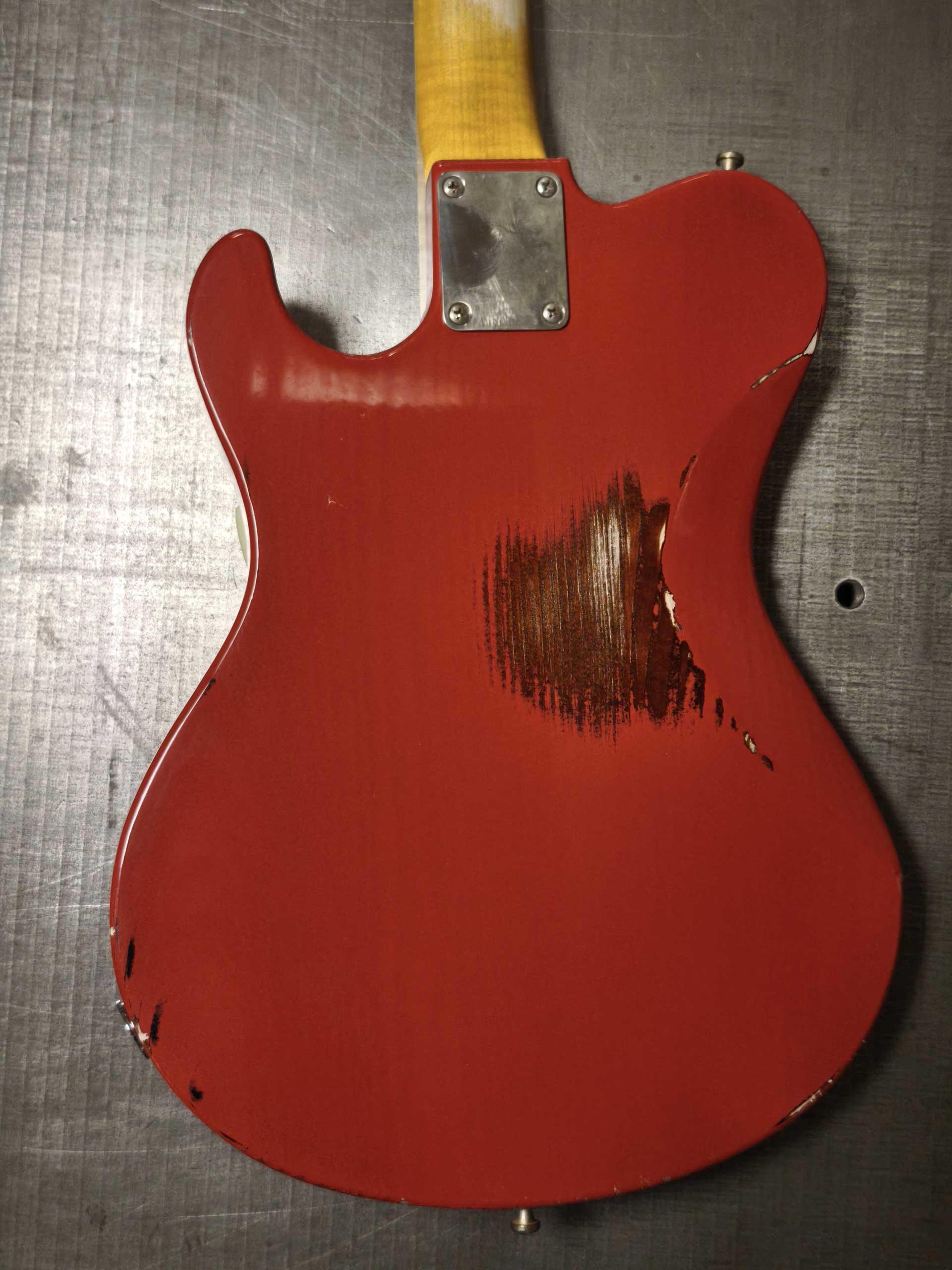 Roadrunner Federal « Outsider » batch 2025 - 595 Tornade Fiesta Red overspray 2 Tons Burst Asymmetric sport stripes - Roadrunner Guitars