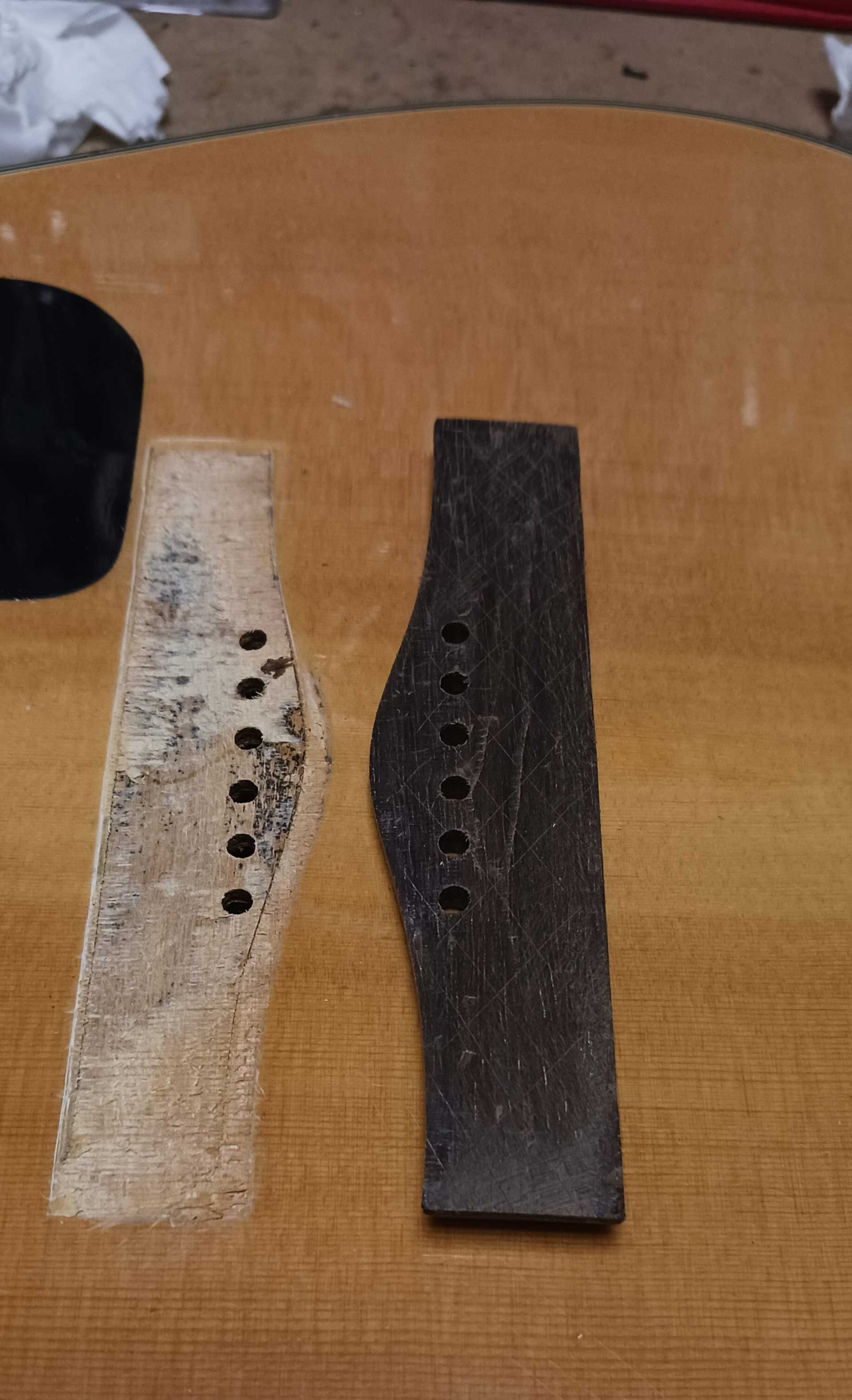 Fender acoustic guitar: bridge re-gluing - Roadrunner Guitars