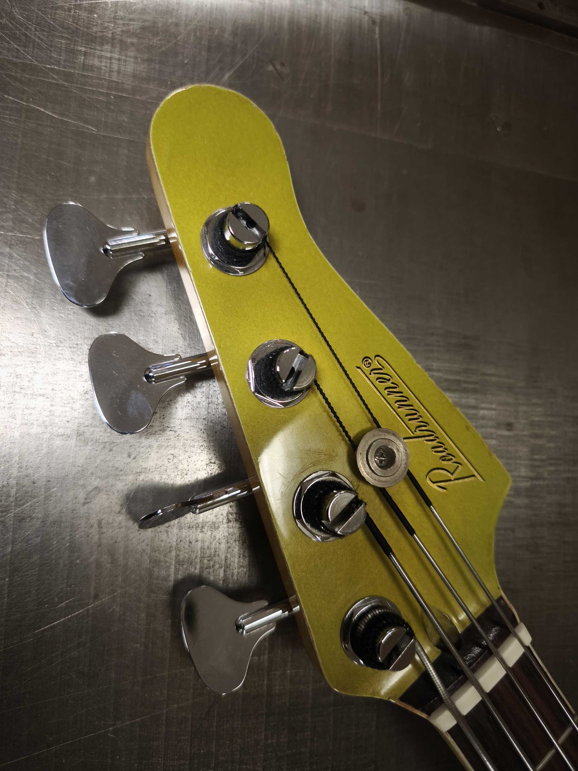 Roadrunner Federal mod T Bass Cochoa 596 - Roadrunner Guitars