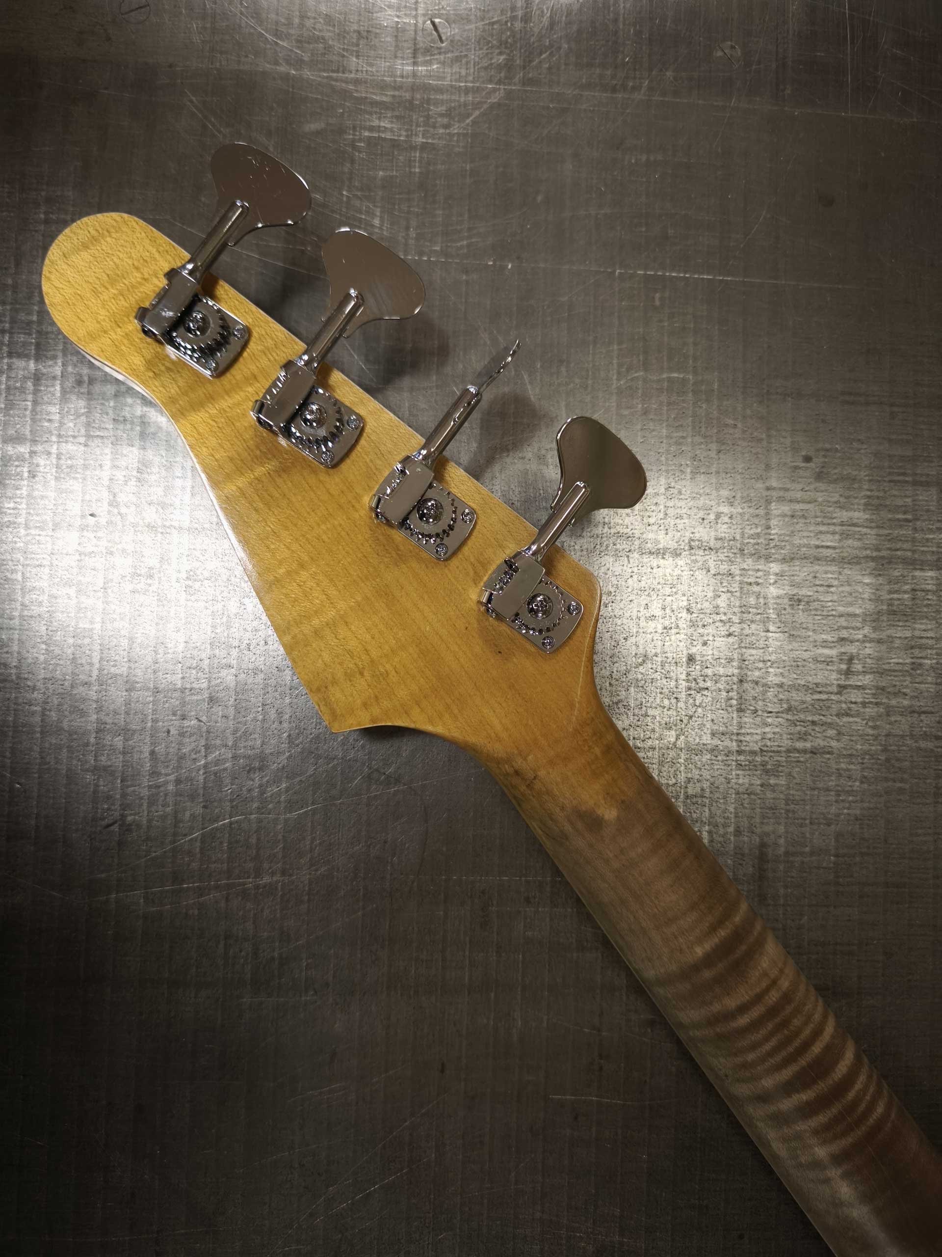 Roadrunner Federal mod T Bass Cochoa 596 - Roadrunner Guitars